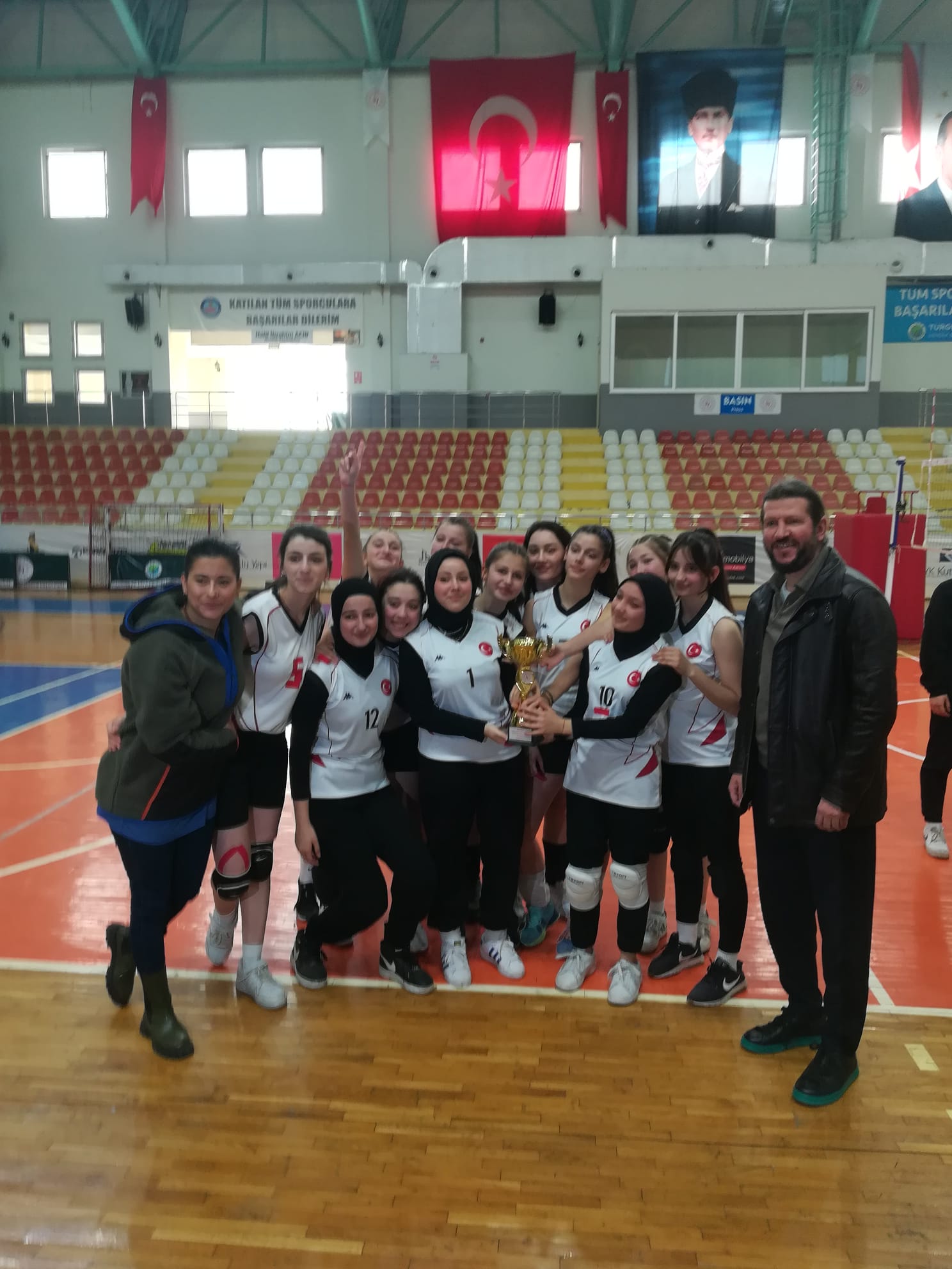 Genç Kızlar Voleybol şampiyonu belli oldu